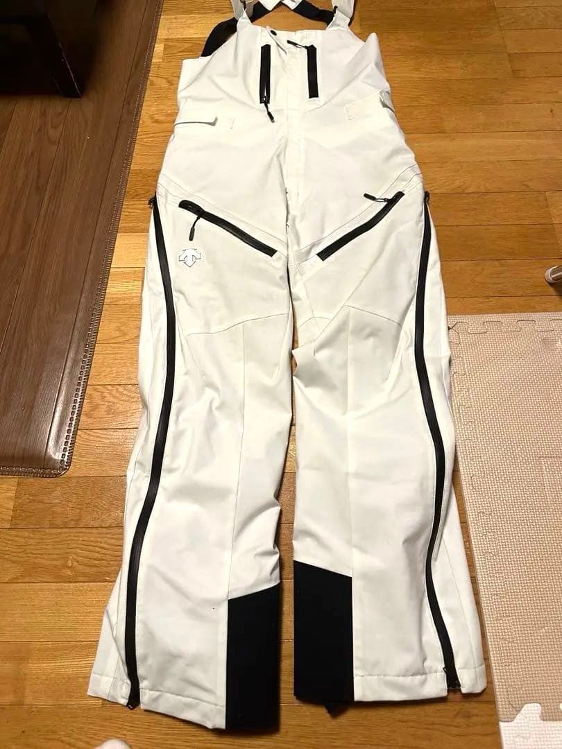 DESCENTE ホワイト スキーウェア オーバーオール