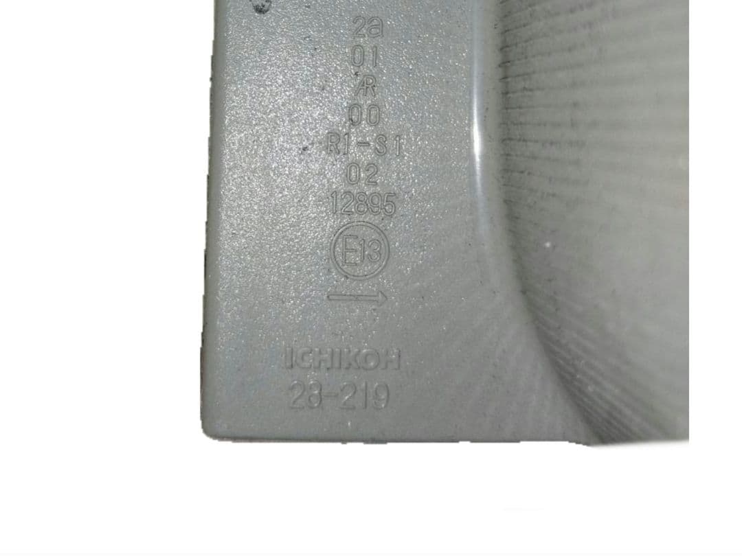 トヨタ ノア(ZRR70G)用 純正テールランプ 左右セット