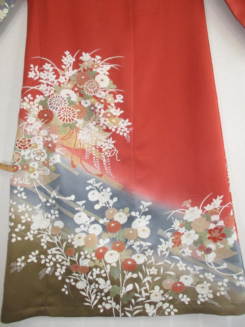 Ｍ～Ｌサイズ　訪問着からの着物リメイクドレスです　着丈１１９cm