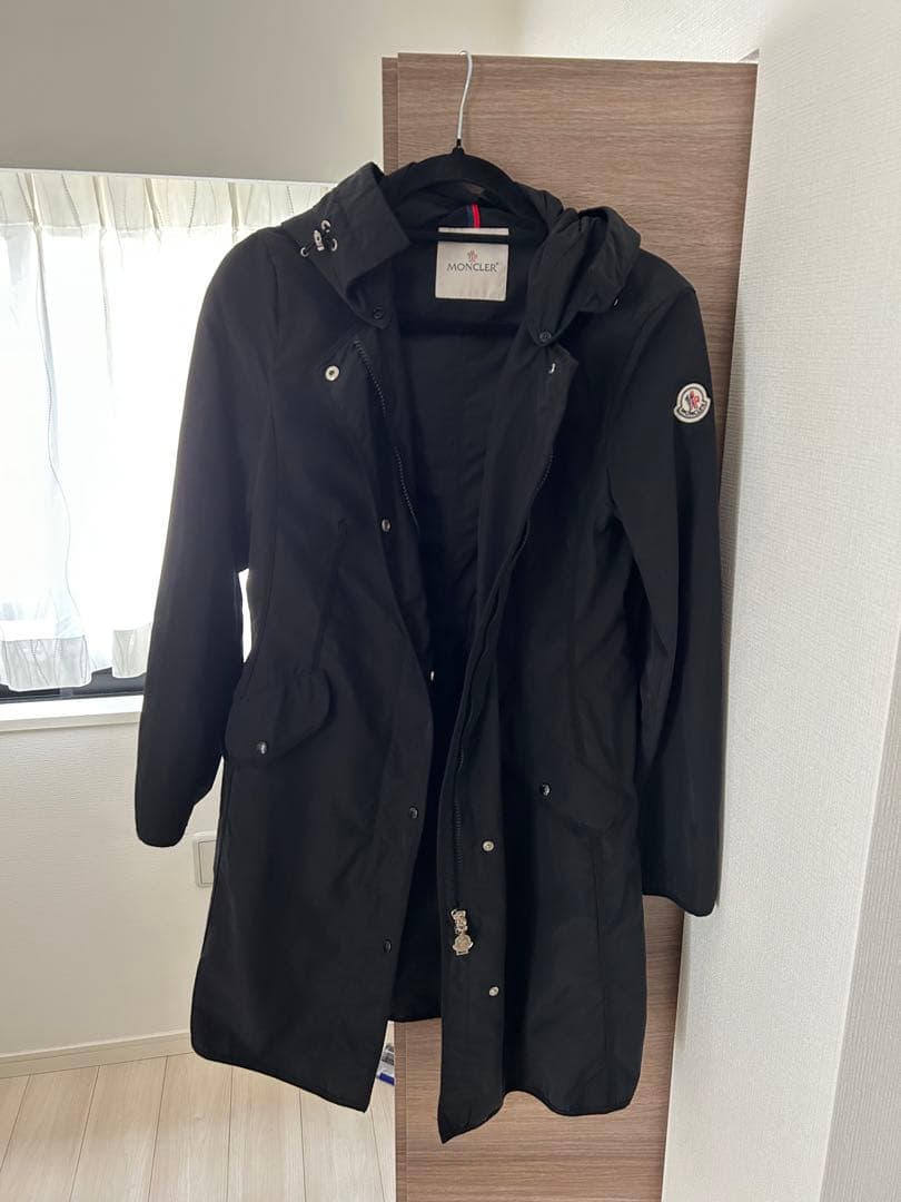 MONCLER ブラック トレンチコート