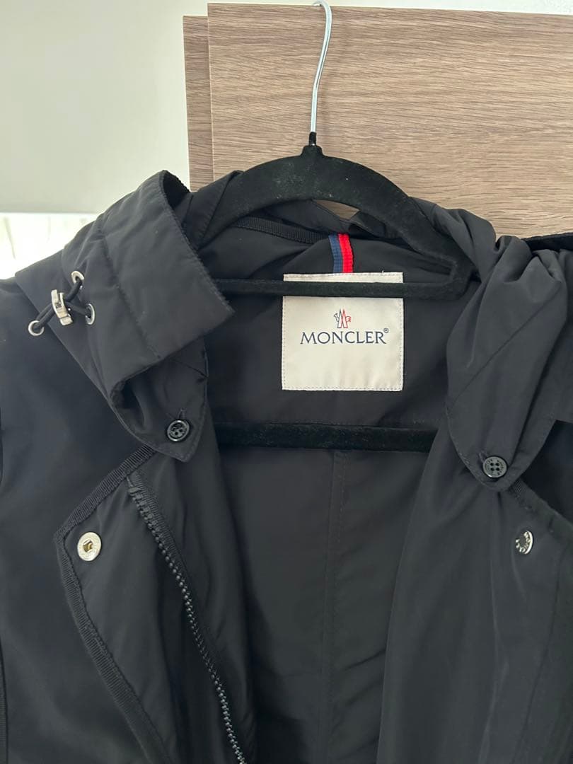 MONCLER ブラック トレンチコート