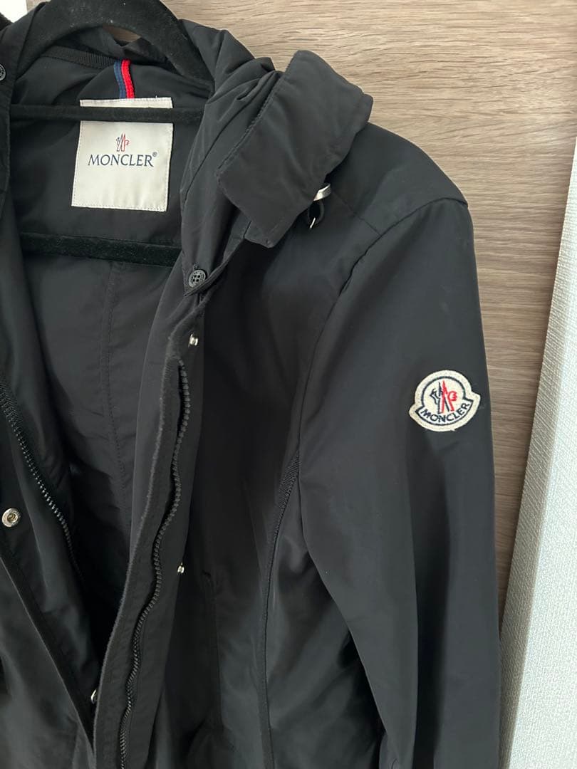 MONCLER ブラック トレンチコート