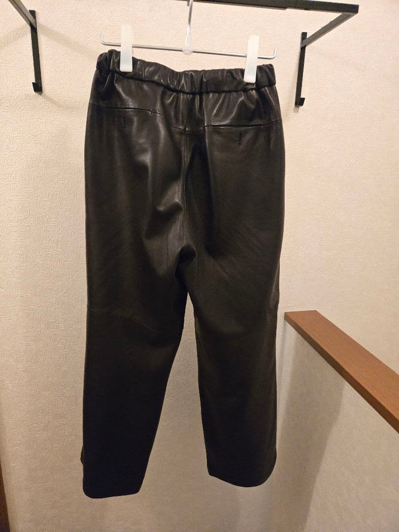 パンツ yoke sheep leather easy pants
