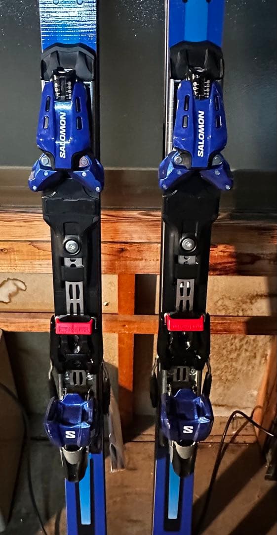 SALOMON スキー　ビンディング付き