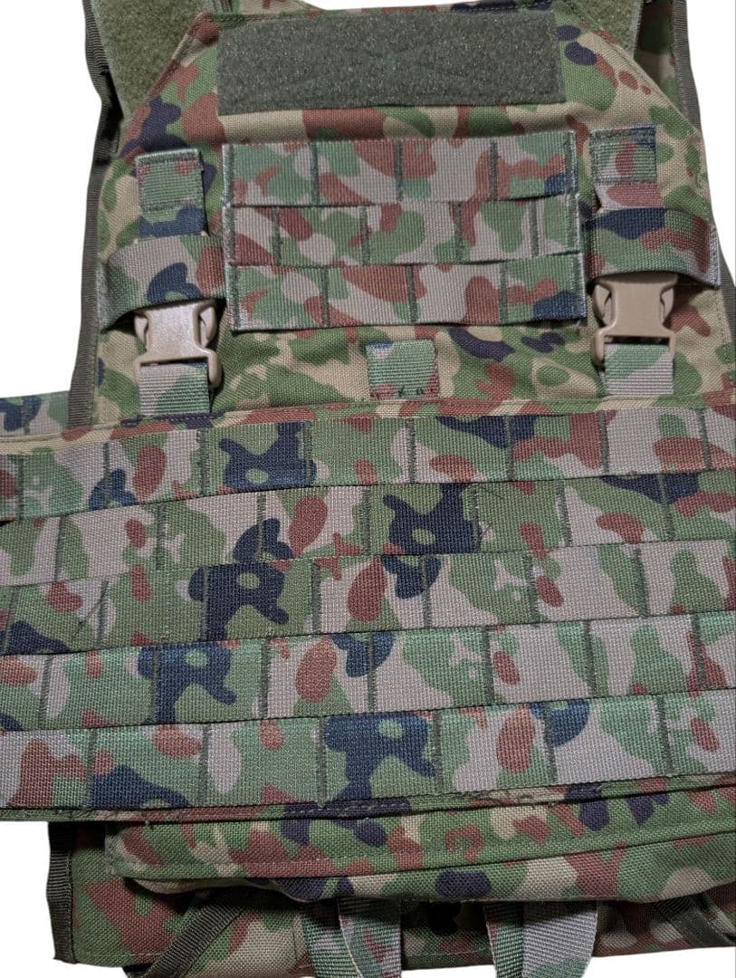 陸自 18式防弾ベスト プレキャリ　プレートキャリア　陸上自衛隊迷彩　3型