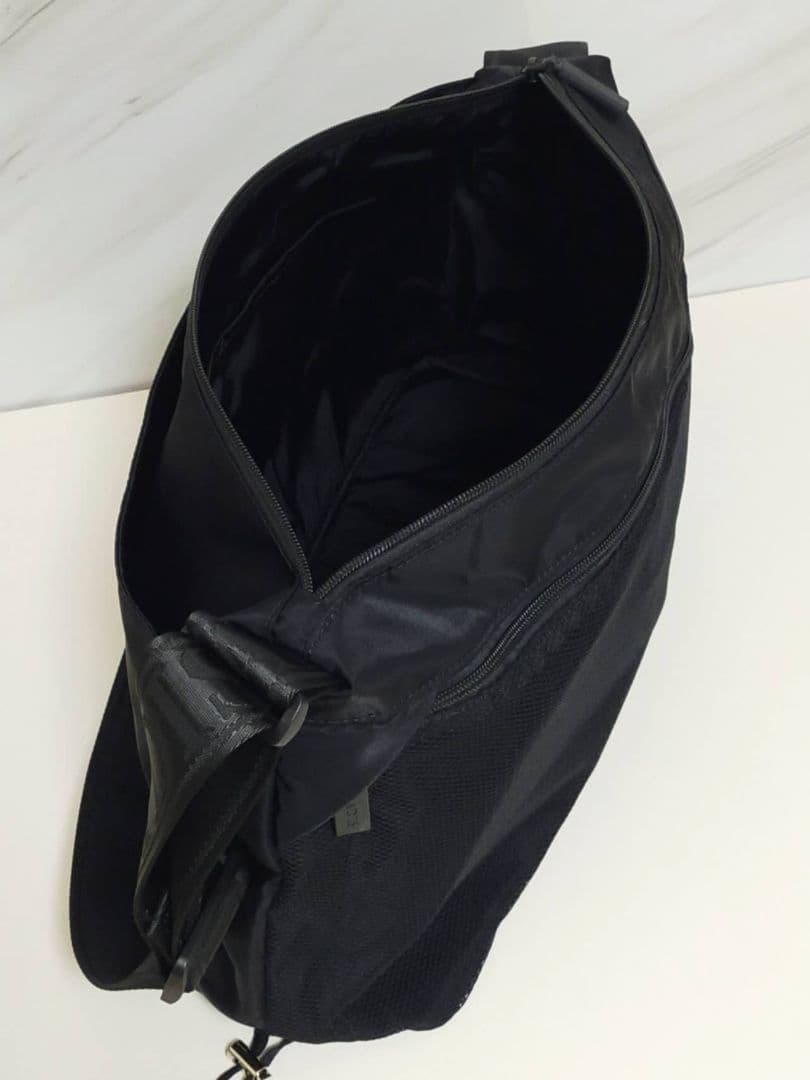 セール!完売品【新品】 NOMADISノマディス 別注SHOULDERバッグ