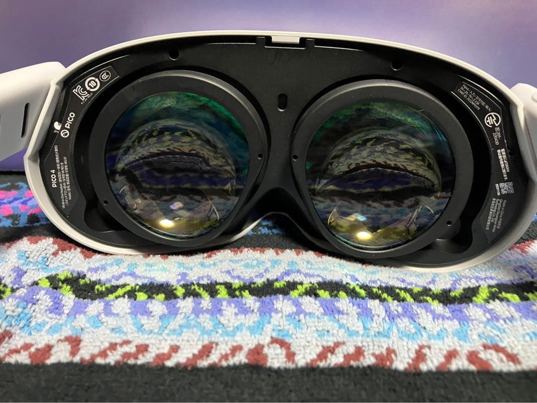 【 PICO4 128GB 】VRHMD　フルセット +社外アクセサリー数点