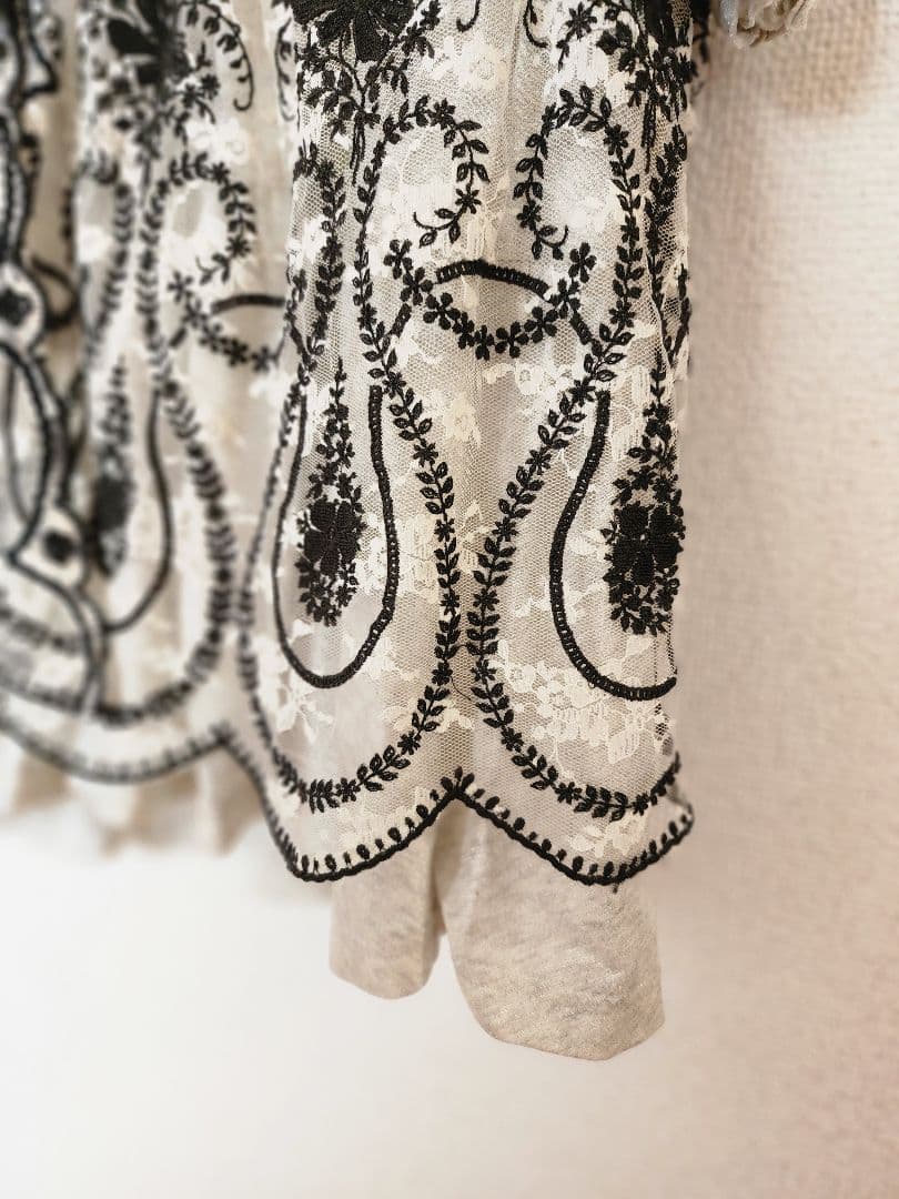 【お値下げ/美品】インポートロッサ 刺繍レースベスト&カットソー