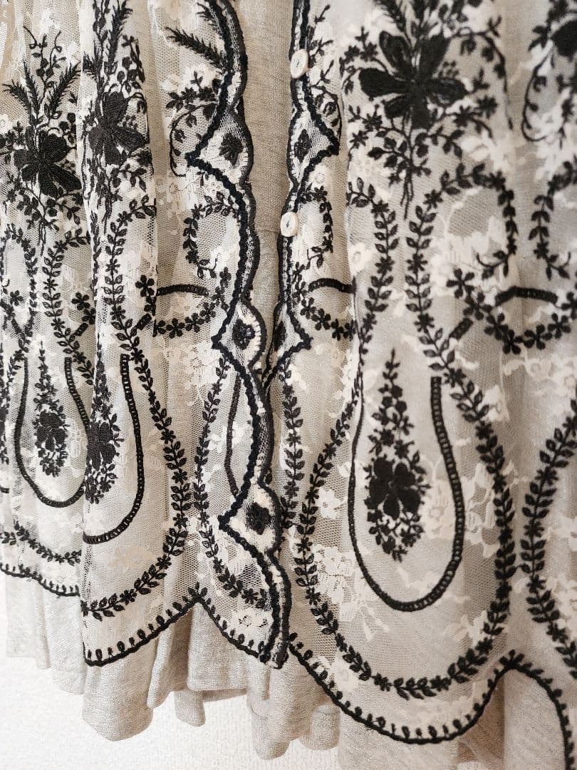 【お値下げ/美品】インポートロッサ 刺繍レースベスト&カットソー