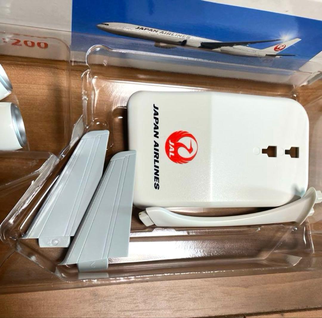 【ほぼ新品】JAL 日本航空　Boeing 777-300ER 1/200