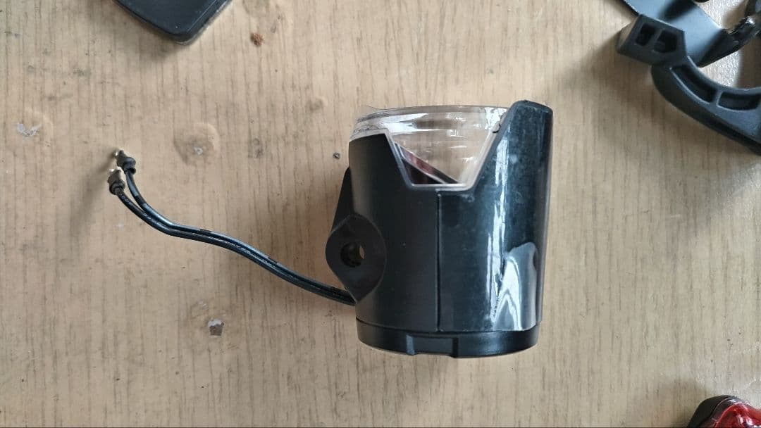 TREK　e-bike FX+2 キャリア、泥よけ、チェーンカバー前後ライト