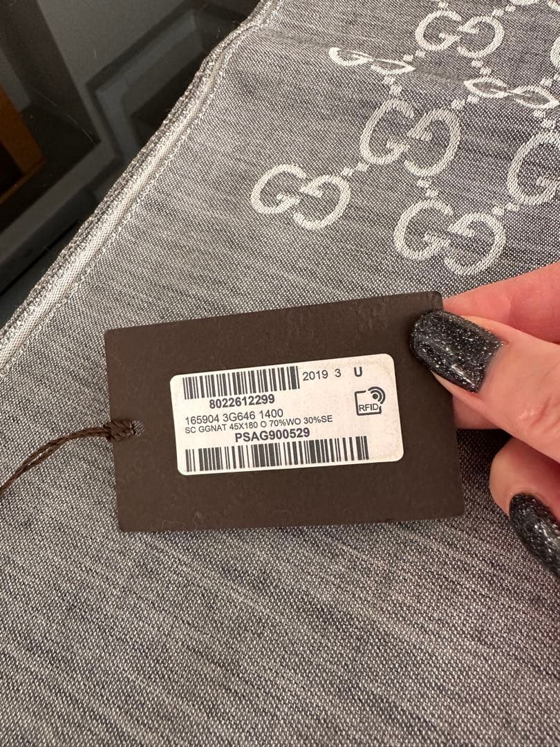 GUCCI・ マフラー