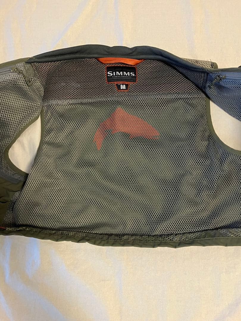 SIMMS ガイドベスト　サイズUS-M HEX FLO CAMO LODEN