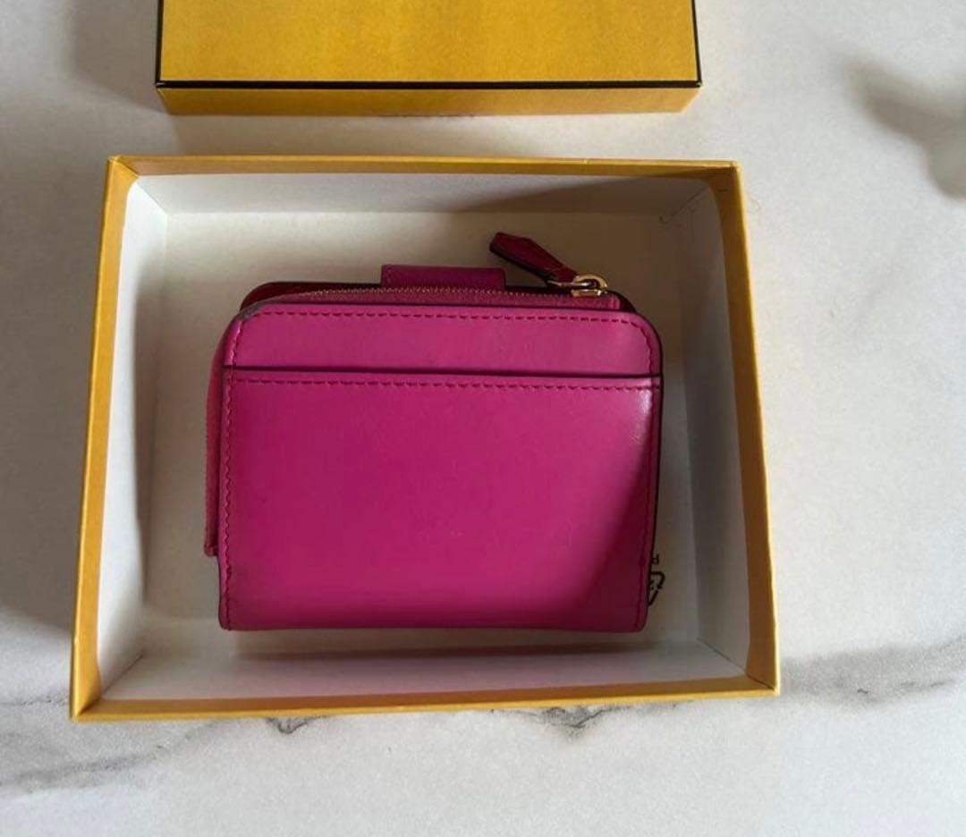 【最終値下げ♪】FENDI 財布　伊勢丹【即日発送】