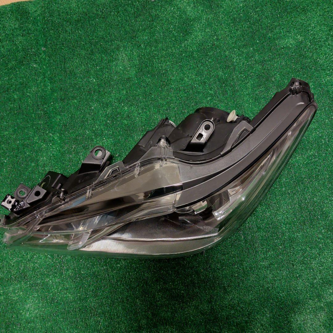 TOYOTA クラウン 左ヘッドライトユニット
