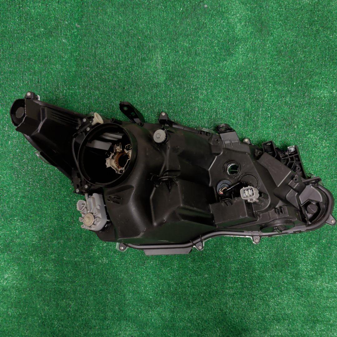 TOYOTA クラウン 左ヘッドライトユニット