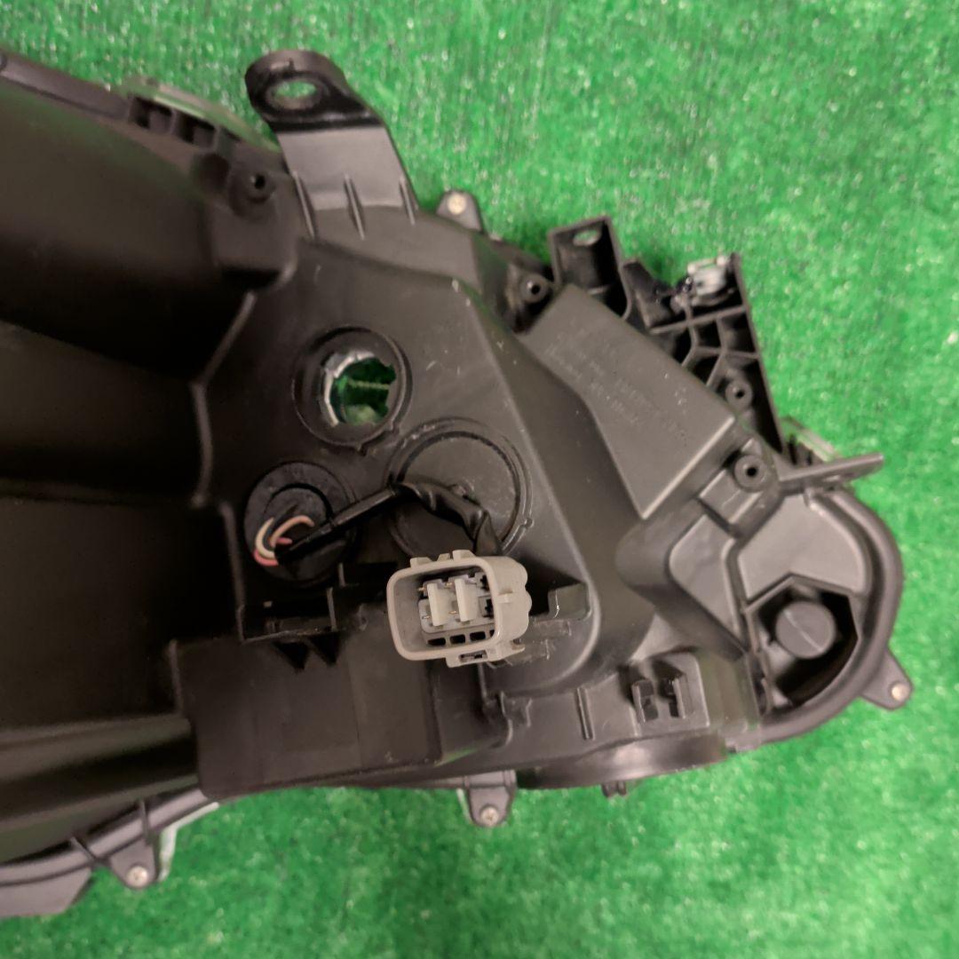 TOYOTA クラウン 左ヘッドライトユニット