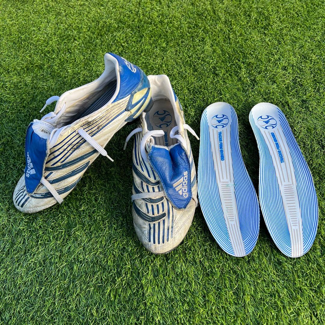 サッカースパイク　アディダス　プレデターアブソリュート　FG