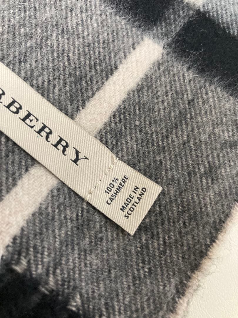 BURBERRY バーバリー スコットランド製 カシミヤ100