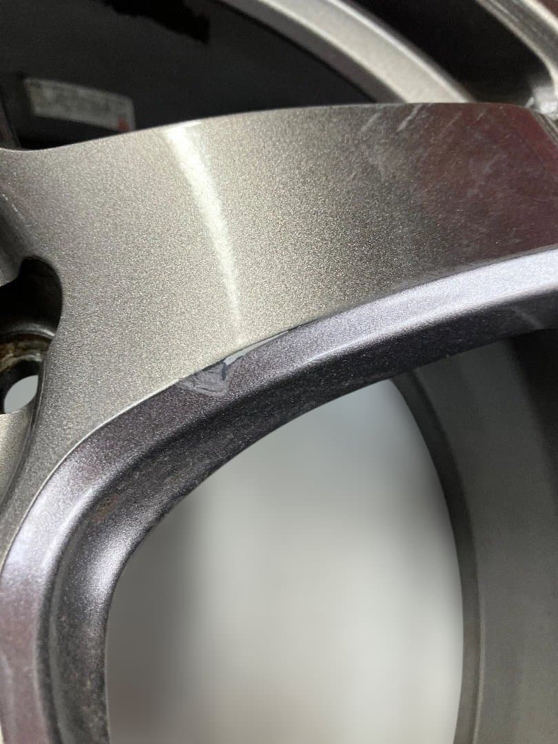 週末価格　エンケイ　PF05 17インチ 7J 114.3 インセット45 2本