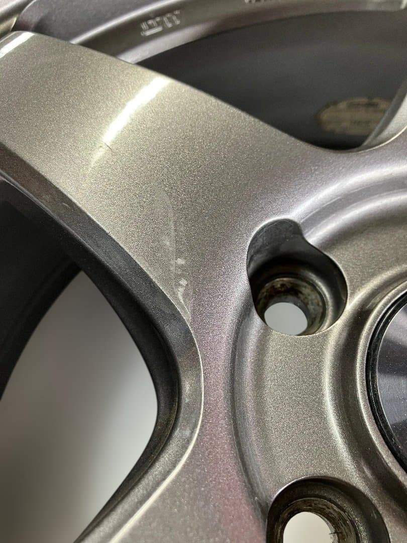 週末価格　エンケイ　PF05 17インチ 7J 114.3 インセット45 2本