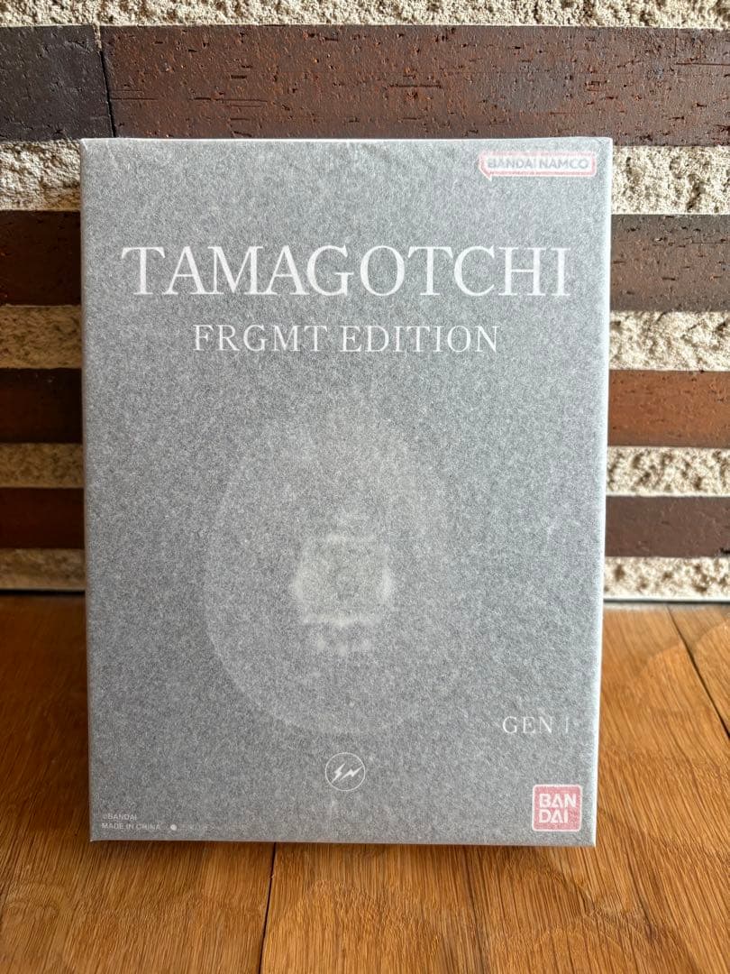 Original Tamagotchi FRGMT フラグメント　たまごっち