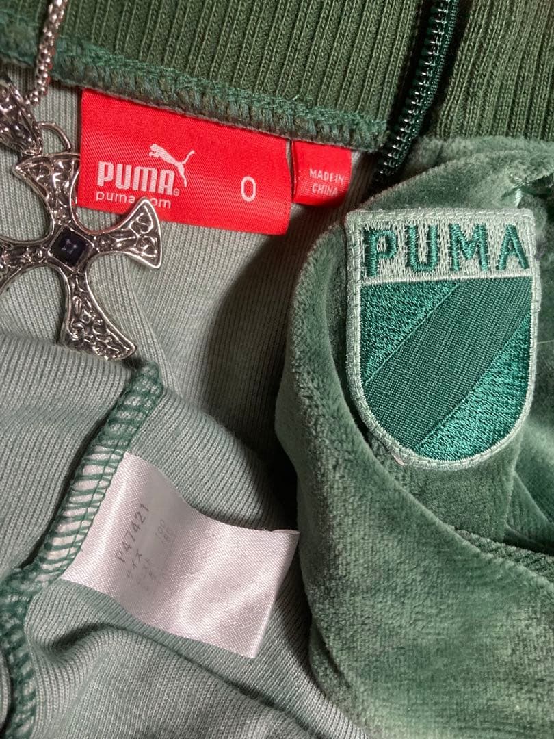 激レアPUMAベロアトラックジャケットワッペン刺繍y2Kロックパンク平成ギャル