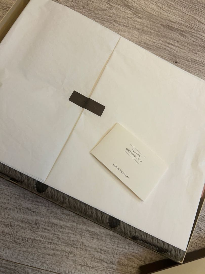 ルイヴィトン　マフラー　ブラウン　エシャルプ・ロゴマニア（M72242）