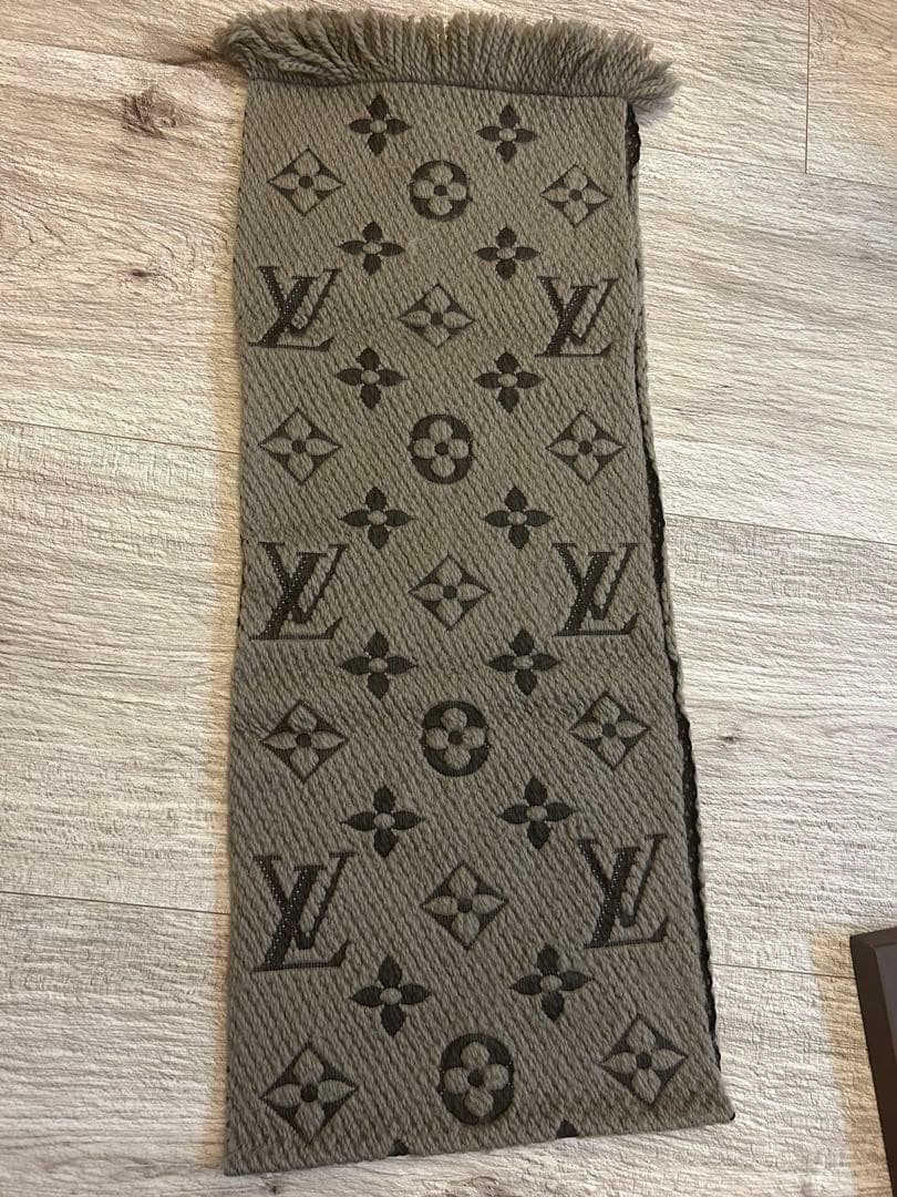 ルイヴィトン　マフラー　ブラウン　エシャルプ・ロゴマニア（M72242）