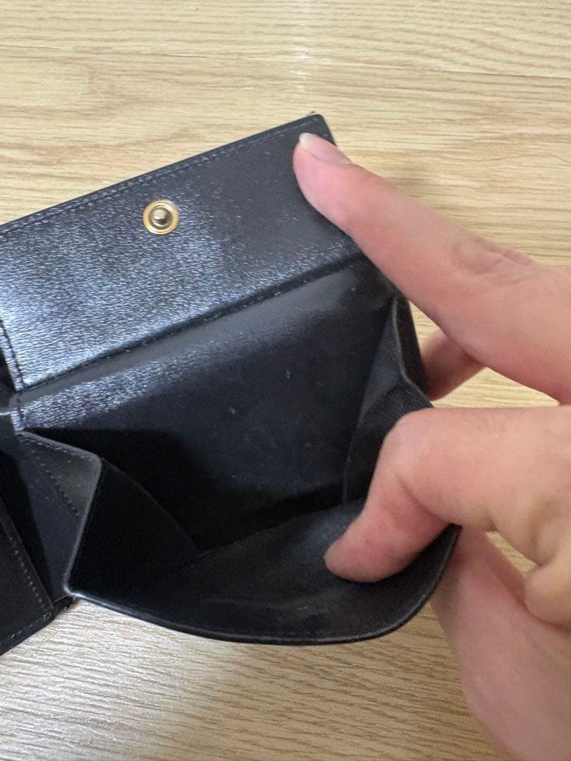 YSL 黒 レザー 二つ折り財布