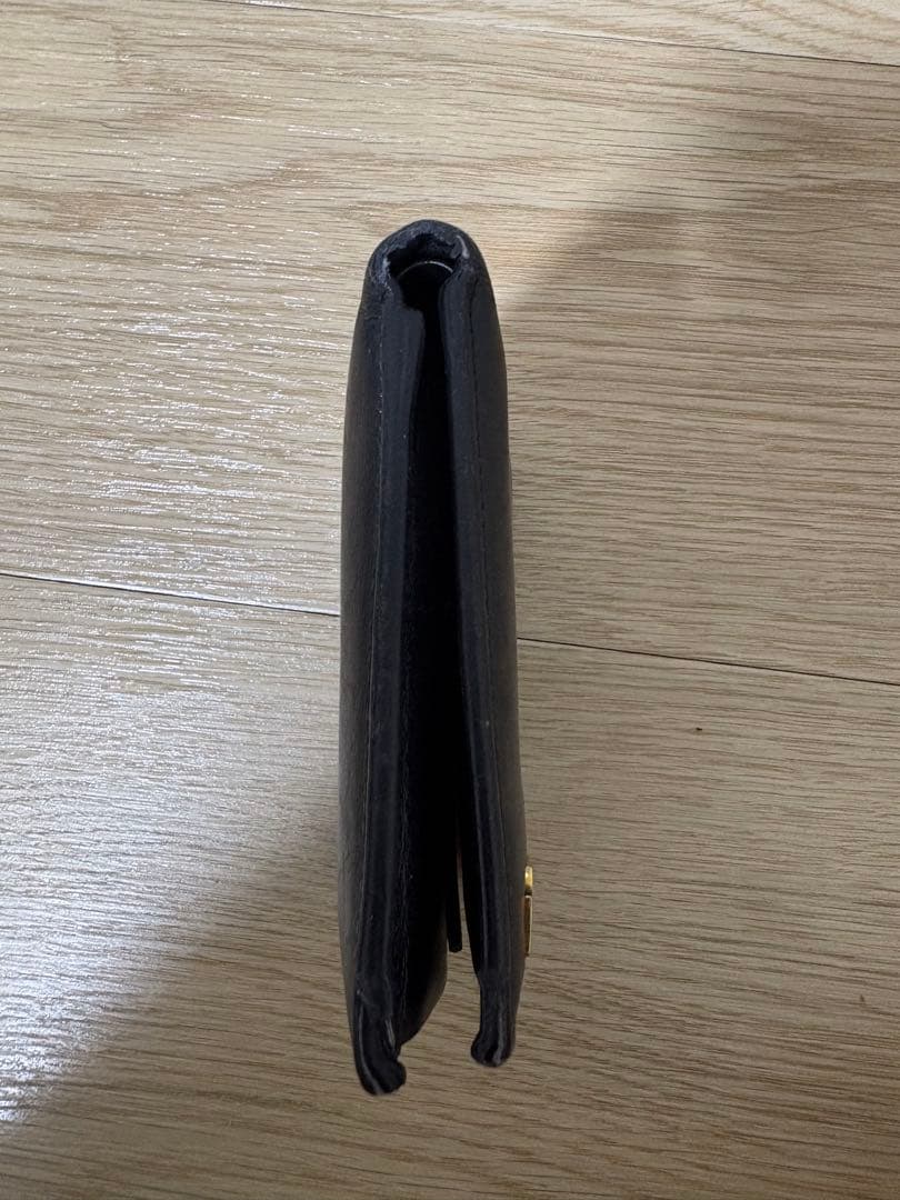 YSL 黒 レザー 二つ折り財布