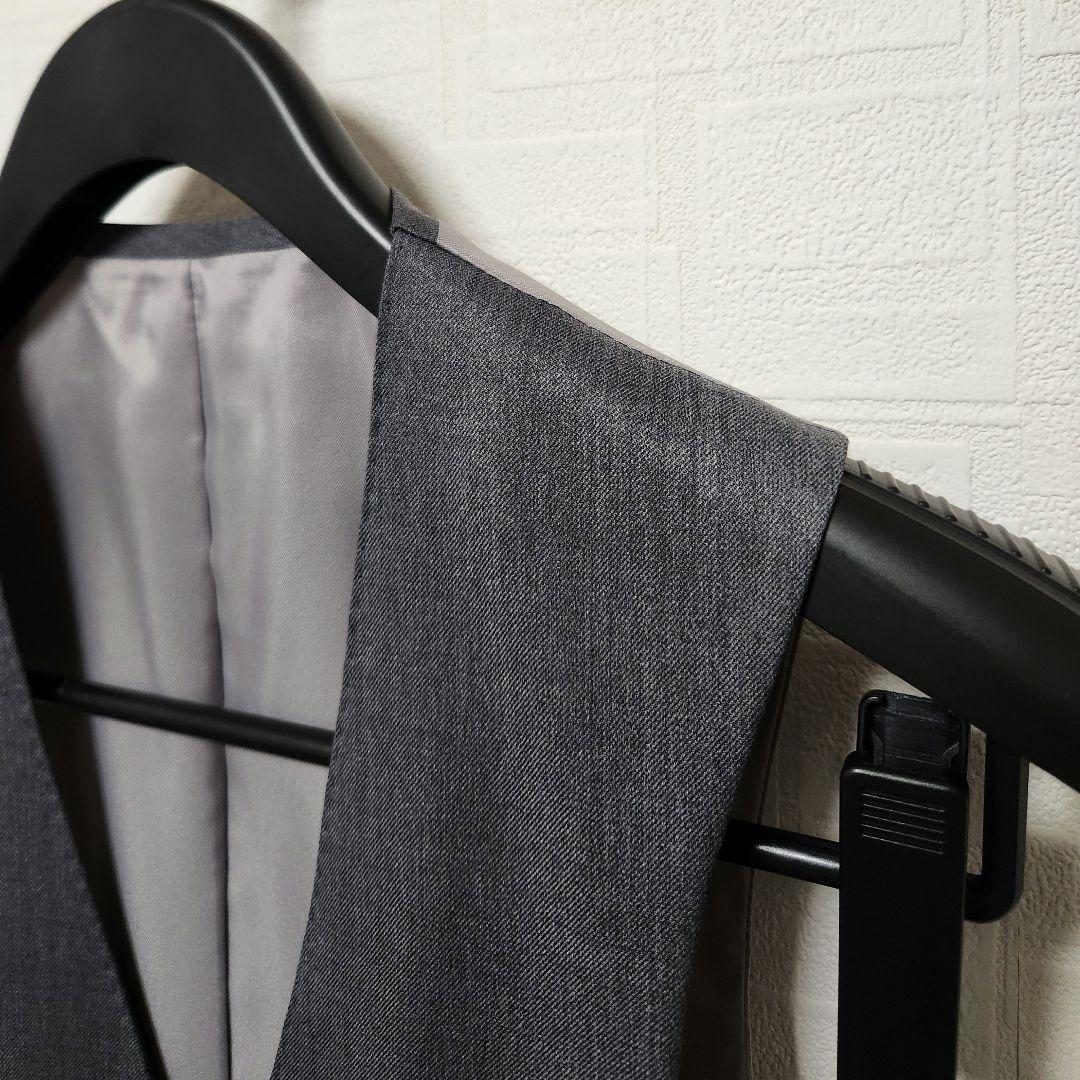 グローバルスタイル　メンズ　スーツ　スリーピース　エストラート生地　グレー　無地