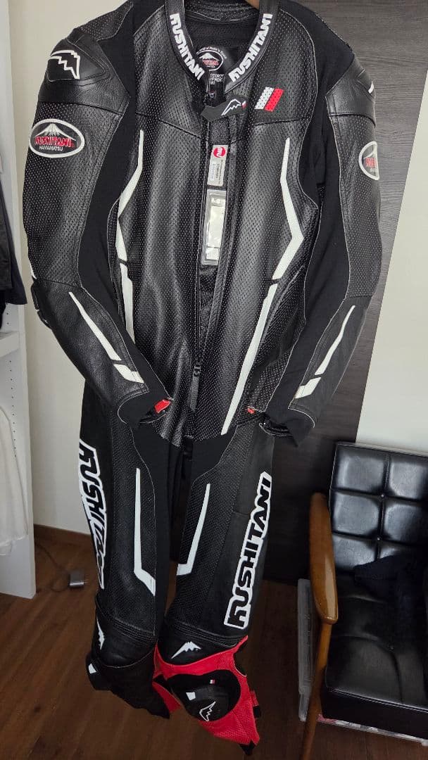 クシタニ　K-0086XX ACCRETE SUIT ブラック XLサイズ　美品