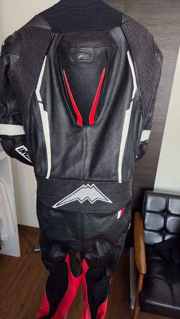 クシタニ　K-0086XX ACCRETE SUIT ブラック XLサイズ　美品