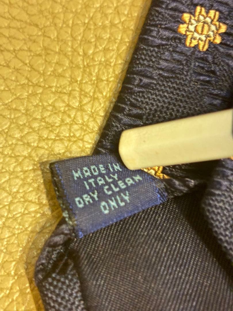 おでんニキ【未使用】フランコバッシ　花小紋柄　ネイビー　イエロー　ネクタイ