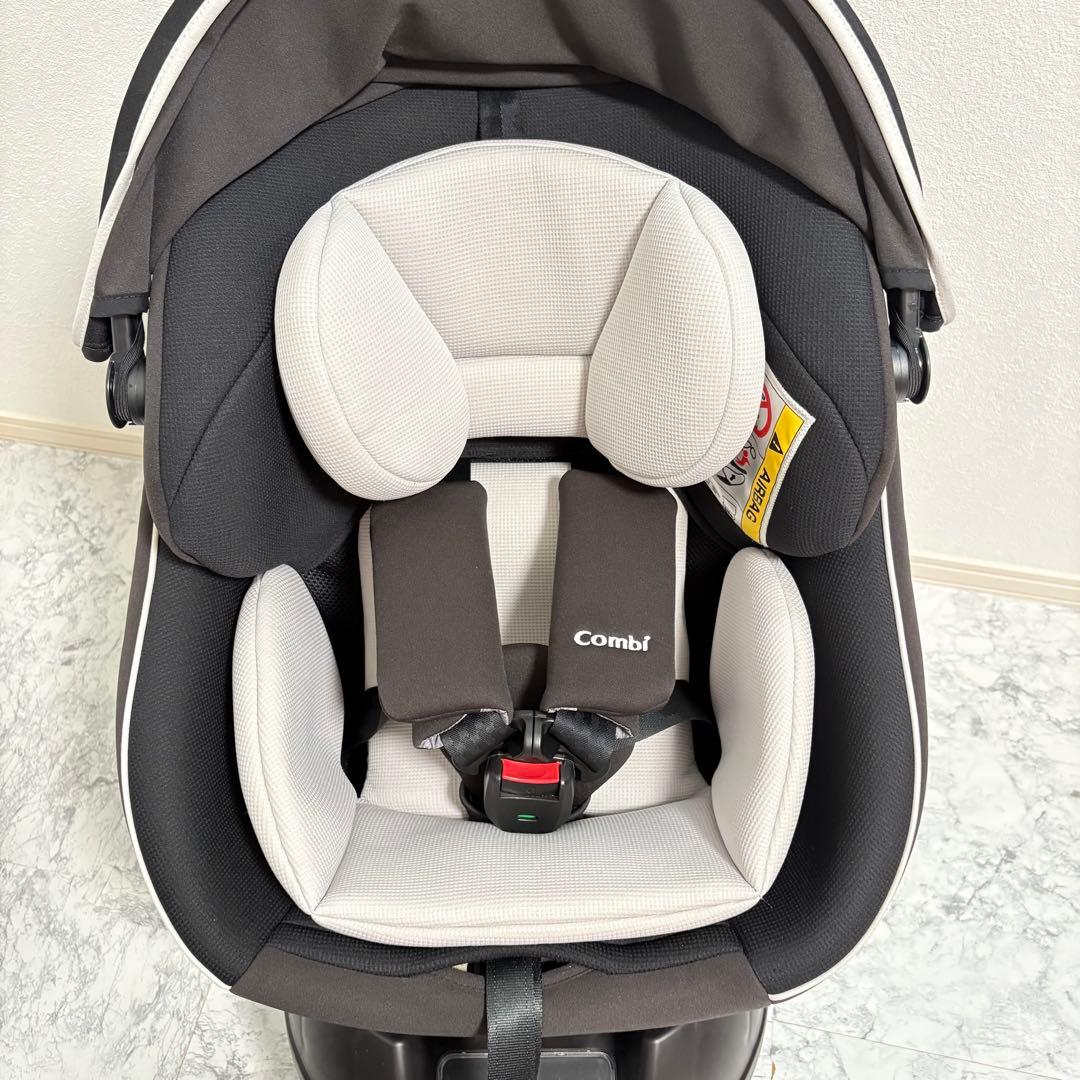 ほぼ新品✨西松屋限定 コンビ クルムーヴスマートisofixエッグショックNeo