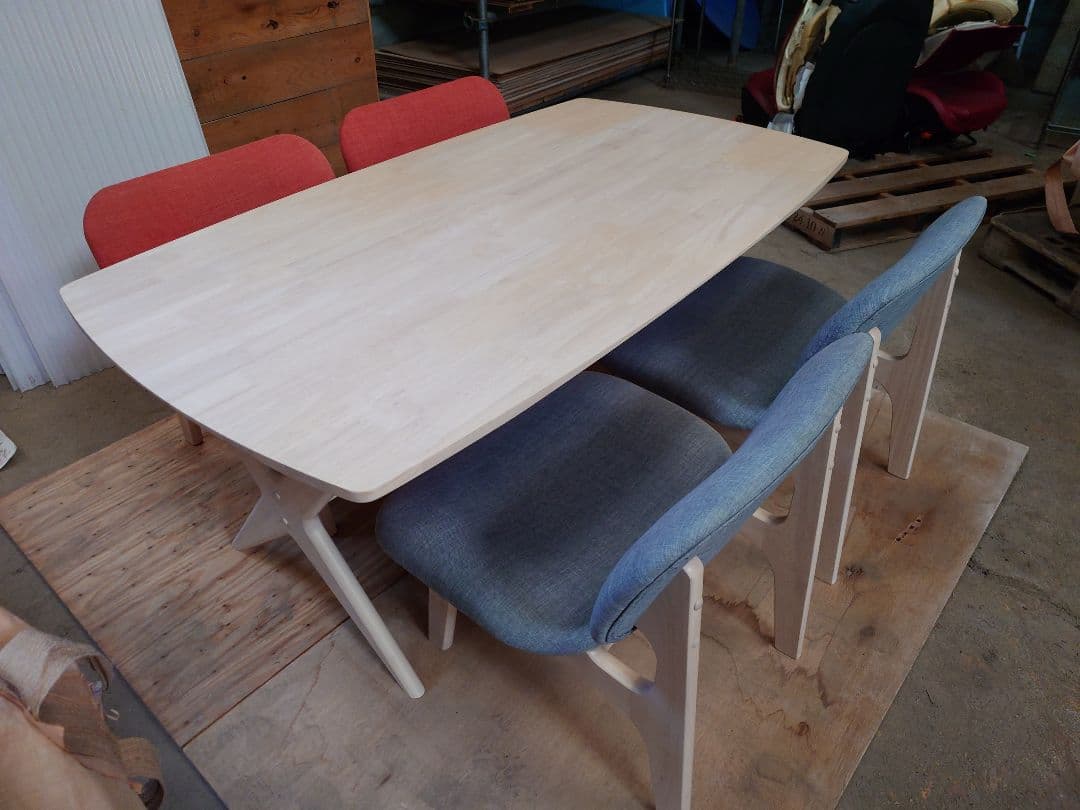 ニトリ　リラックス　ダイニングテーブル　チェア　5点セット