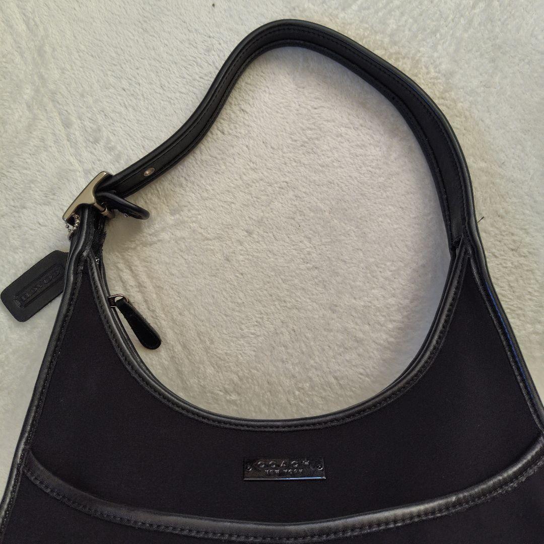 極美品 コーチ ワンショルダーバッグ エルゴ　ロゴプレート　ハーフムーン