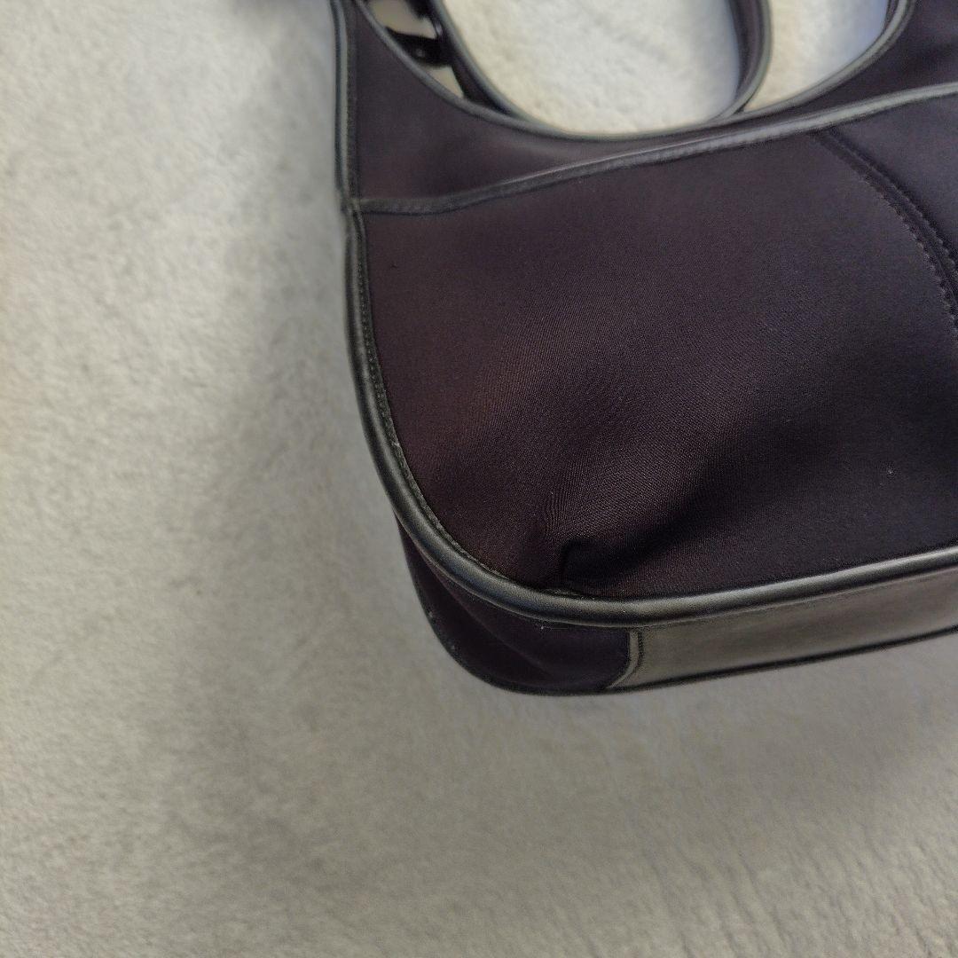 極美品 コーチ ワンショルダーバッグ エルゴ　ロゴプレート　ハーフムーン