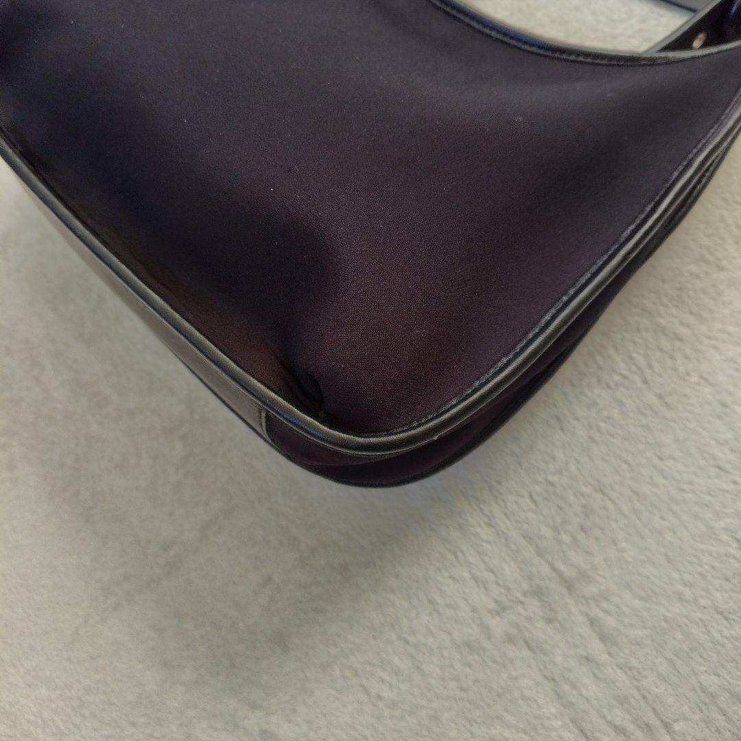 極美品 コーチ ワンショルダーバッグ エルゴ　ロゴプレート　ハーフムーン