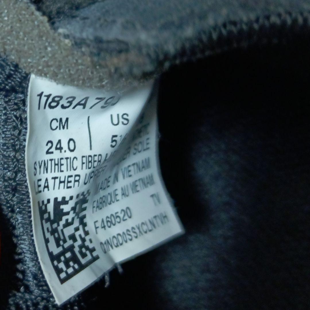 オニツカタイガー BIG LOGO TRAINER ビッグロゴ トレーナー 24