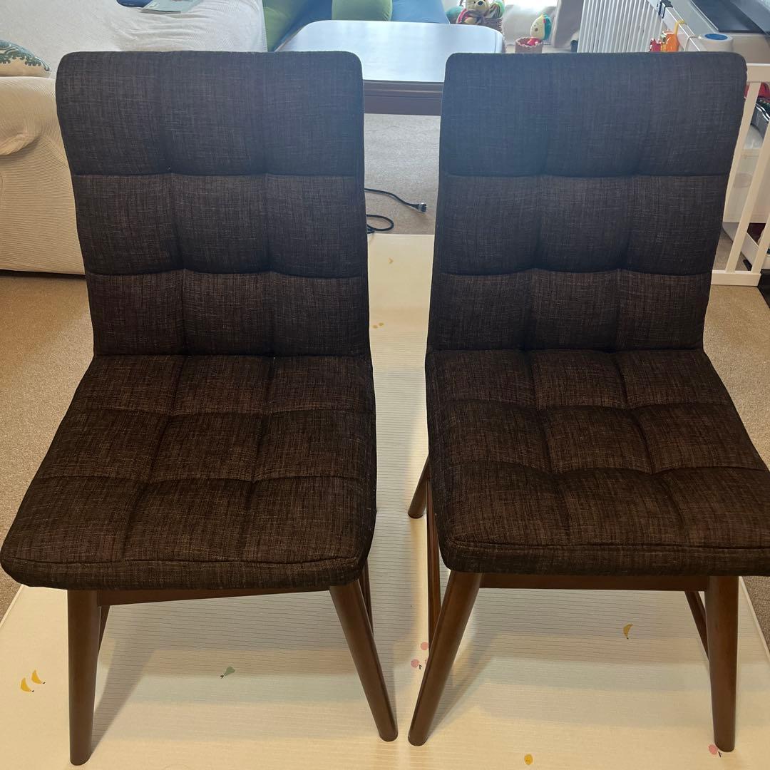 ★②【梅田弘子 】★ニトリ回転式ダイニングチェア（ライジング）