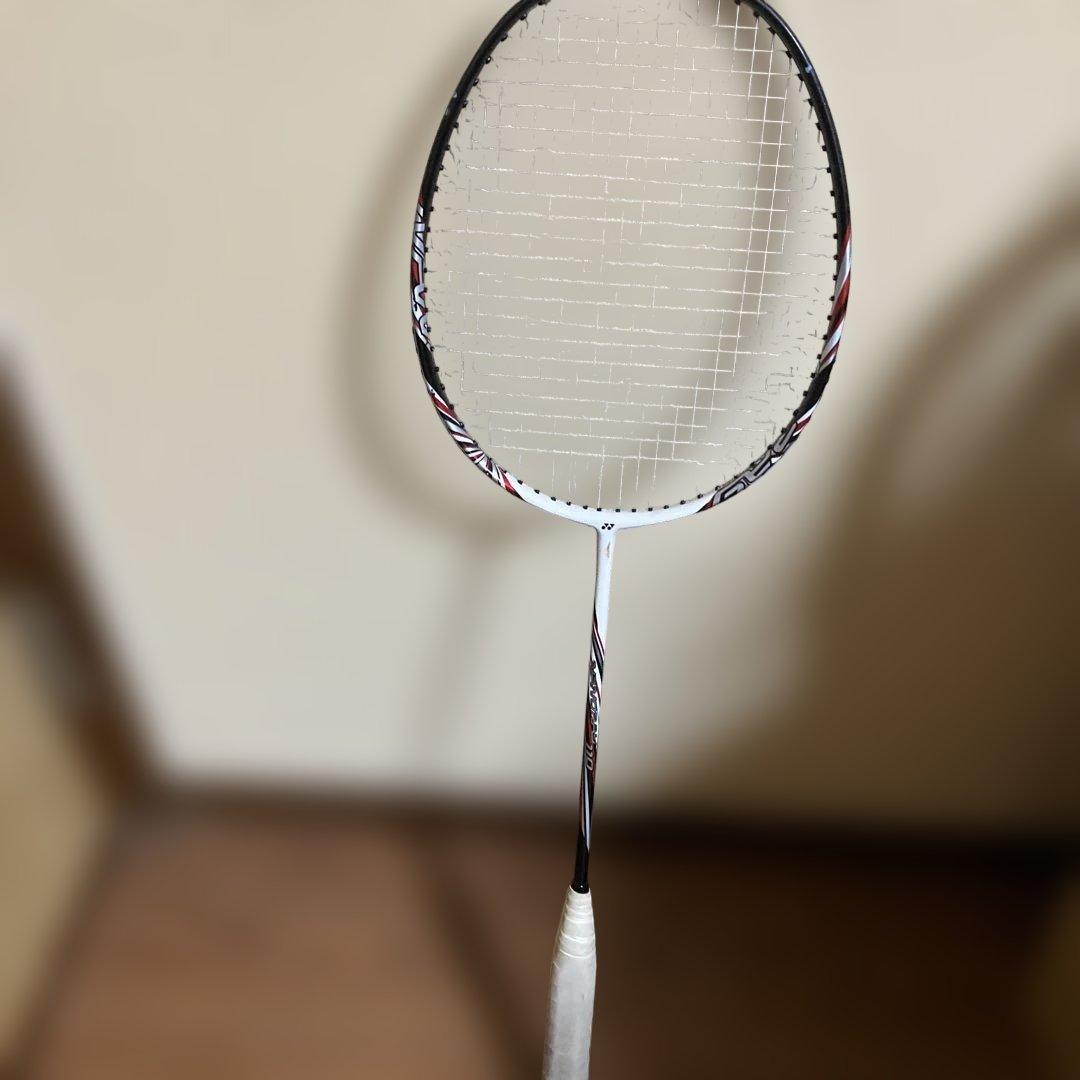 YONEX Voltric 7 バドミントンラケット G4