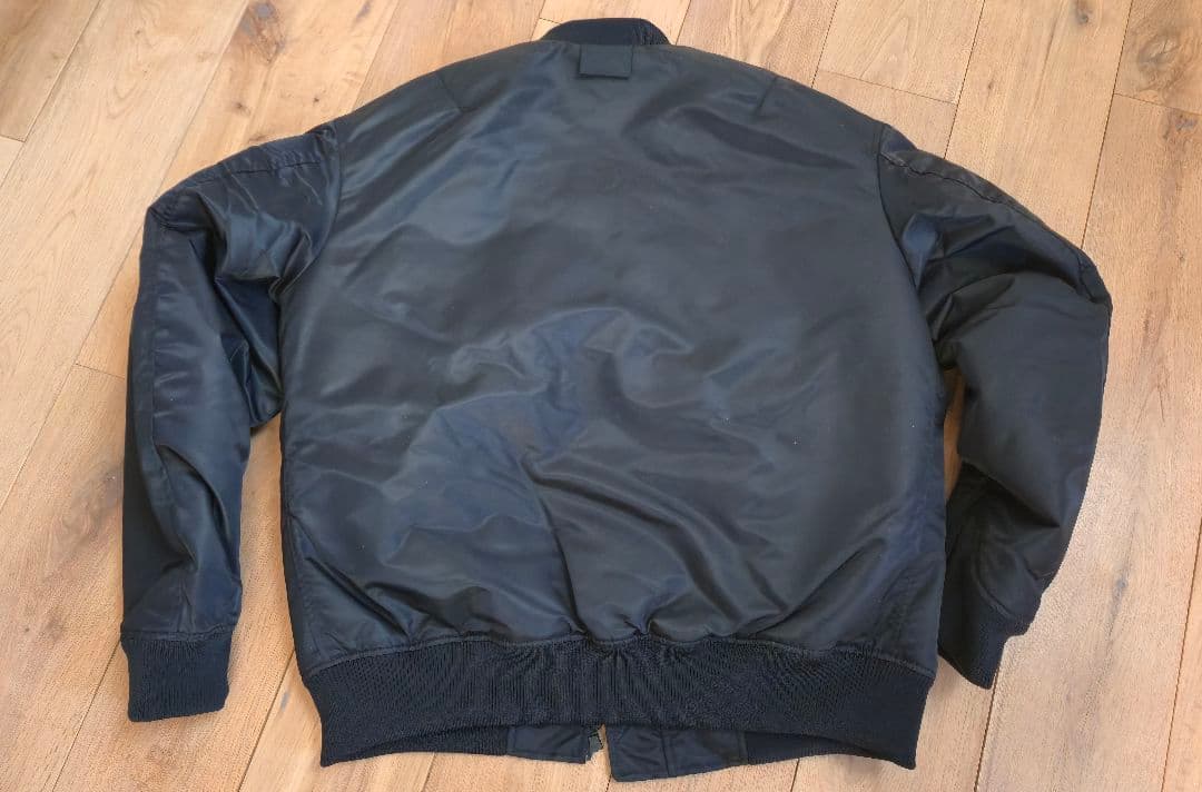 +Jハイブリッド ダウンオーバーサイズMA-1 ユニクロ　ブラック　L