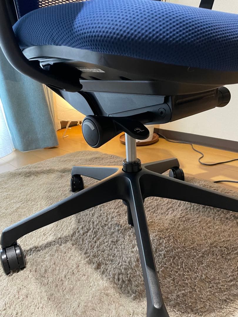 オカムラ　シルフィー（お引き取り限定の商品です）