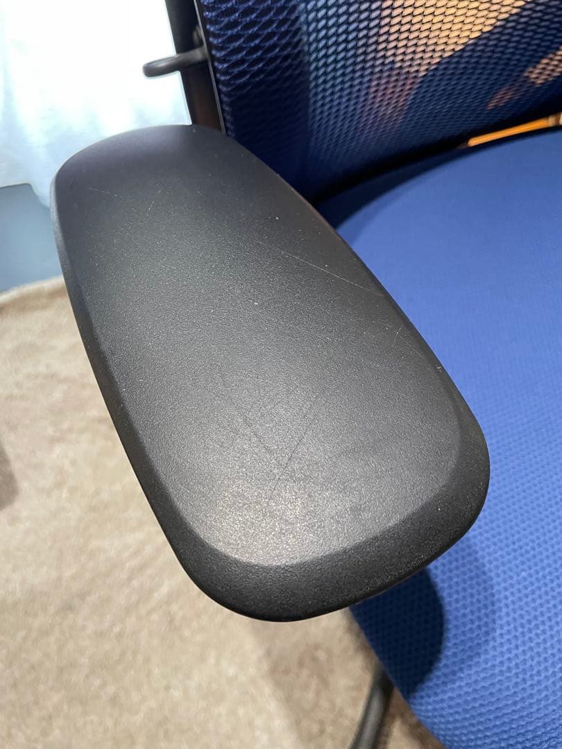 オカムラ　シルフィー（お引き取り限定の商品です）