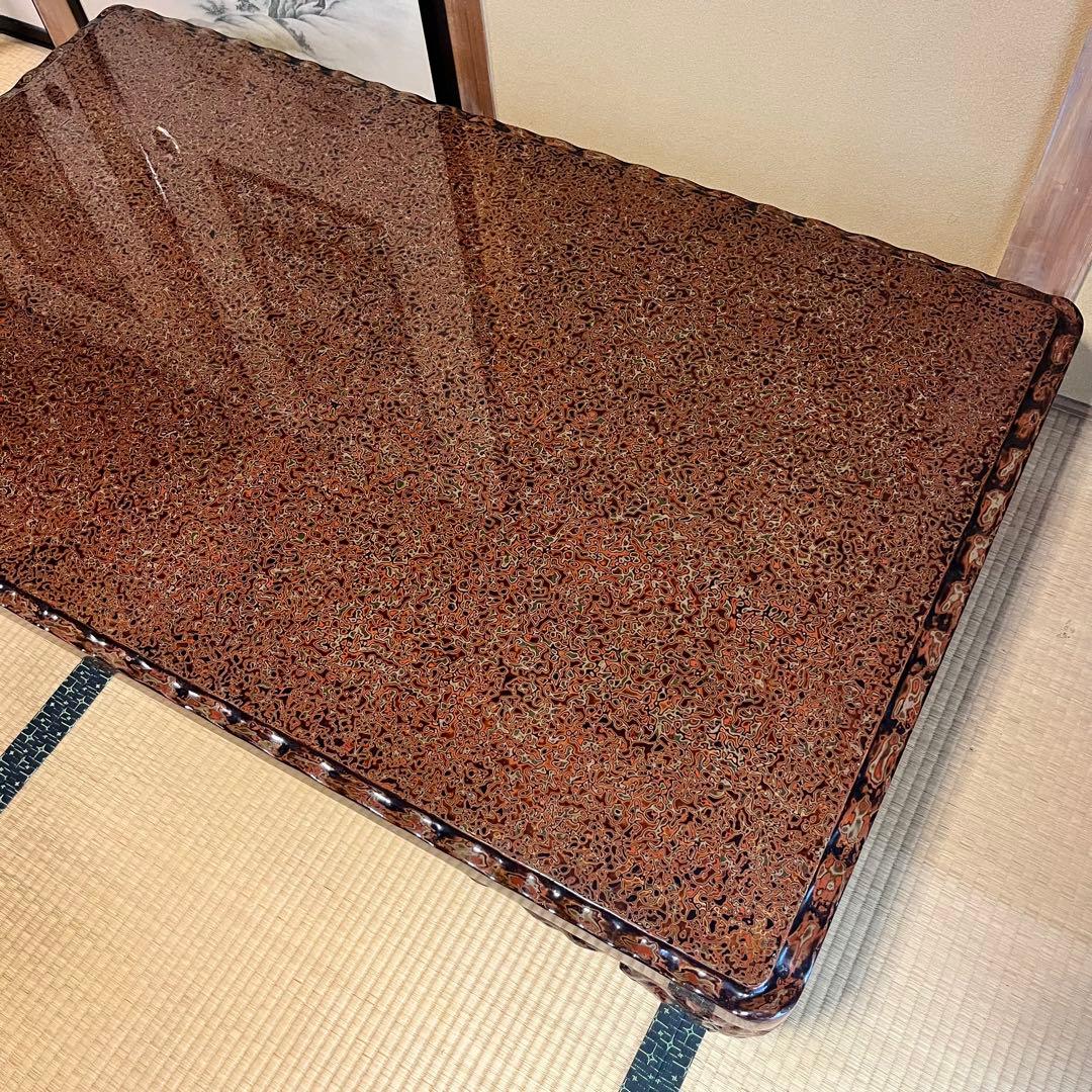 高級座卓　津軽塗　細かな細工　特徴的な脚デザイン