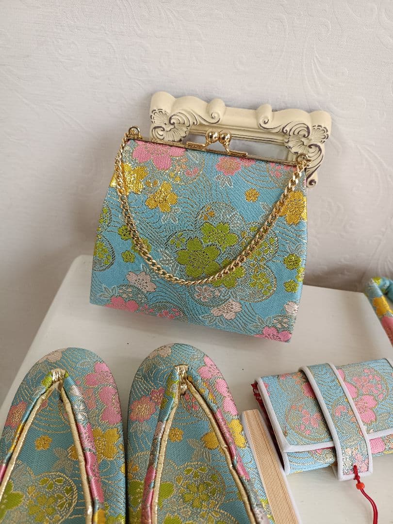 新品着物☆クリーム色大きな花模様着物☆作り帯フルセット