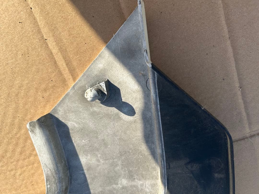 gsx750s カタナ　3型　サイドカウル　新品チョークダイヤル付