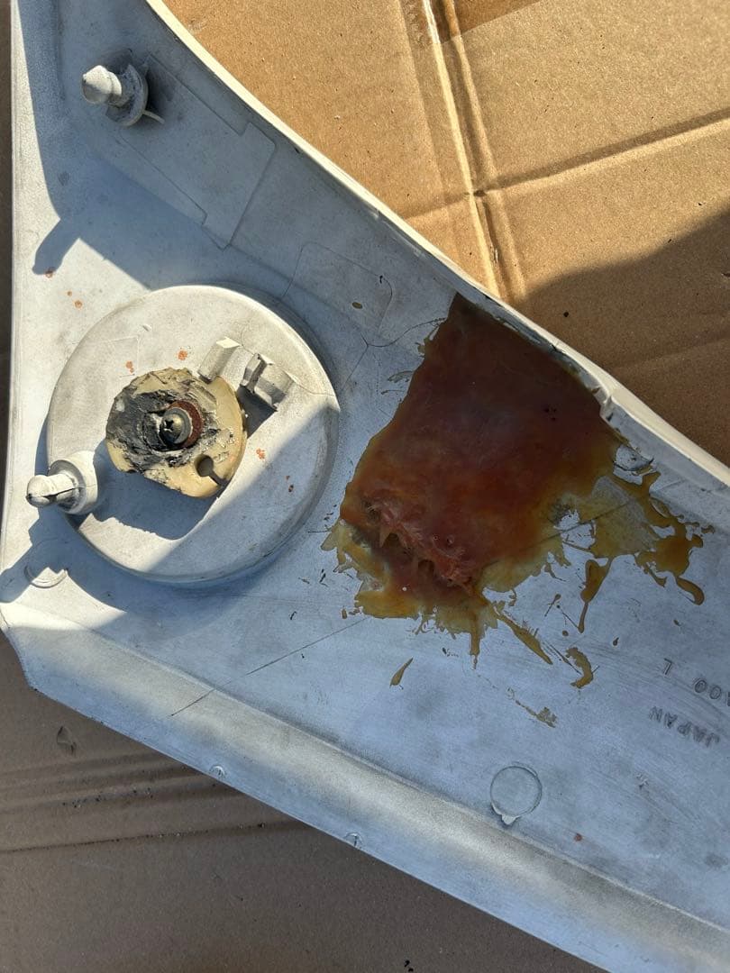 gsx750s カタナ　3型　サイドカウル　新品チョークダイヤル付